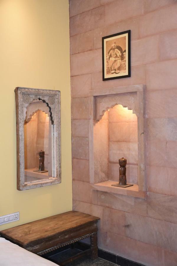 Jodhpur Palace Guest House ภายนอก รูปภาพ